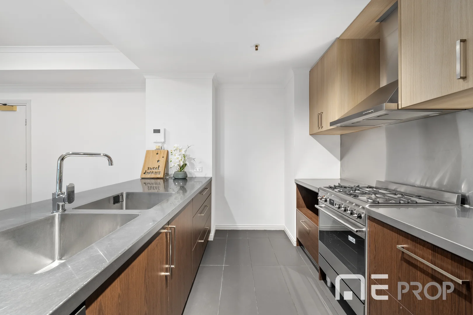 Additional image 4 of 207/83 Queens Bridge Street, Southbank VIC 3006