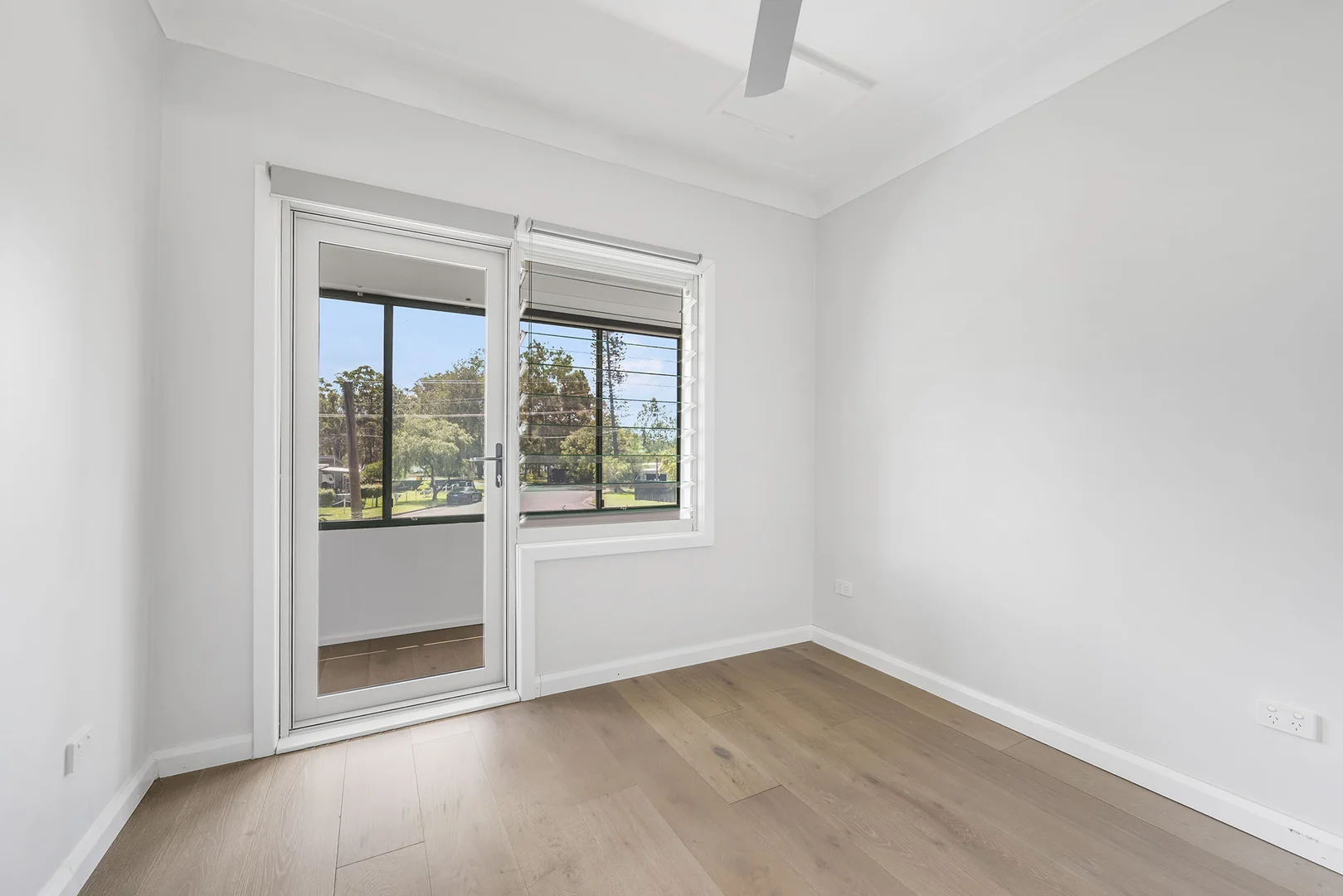 Additional image 18 of 496 Ocean Drive, Laurieton NSW 2443