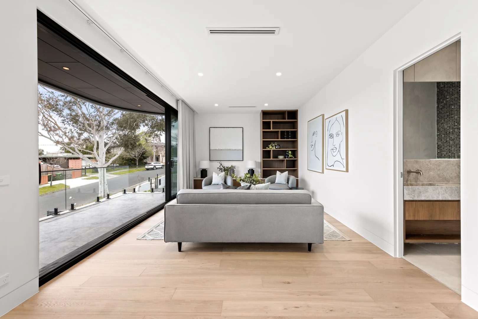 Additional image 18 of 11 Vivianne Avenue, Mont Albert North VIC 3129