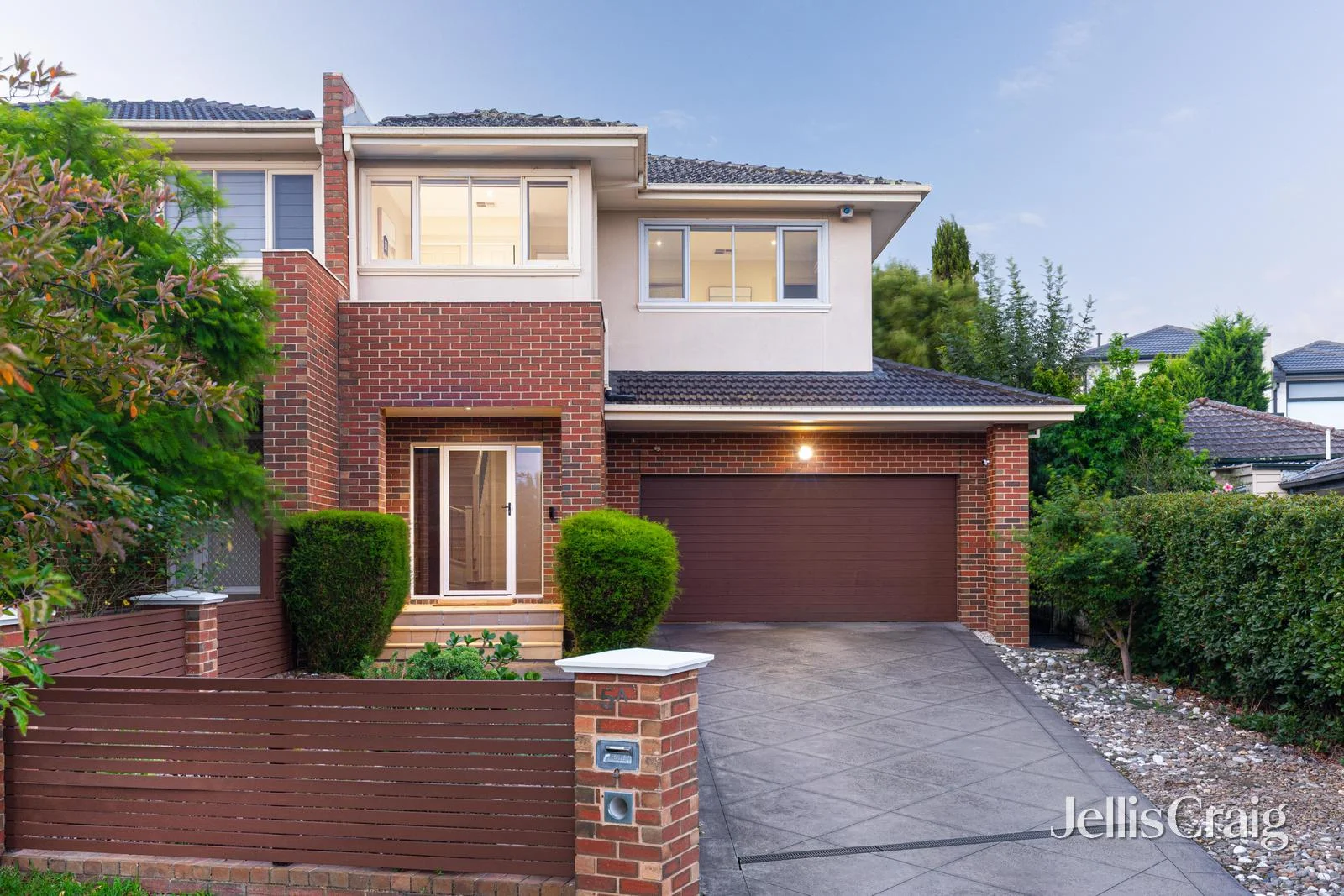 5A Cherry Tree Court, Doncaster East VIC 3109