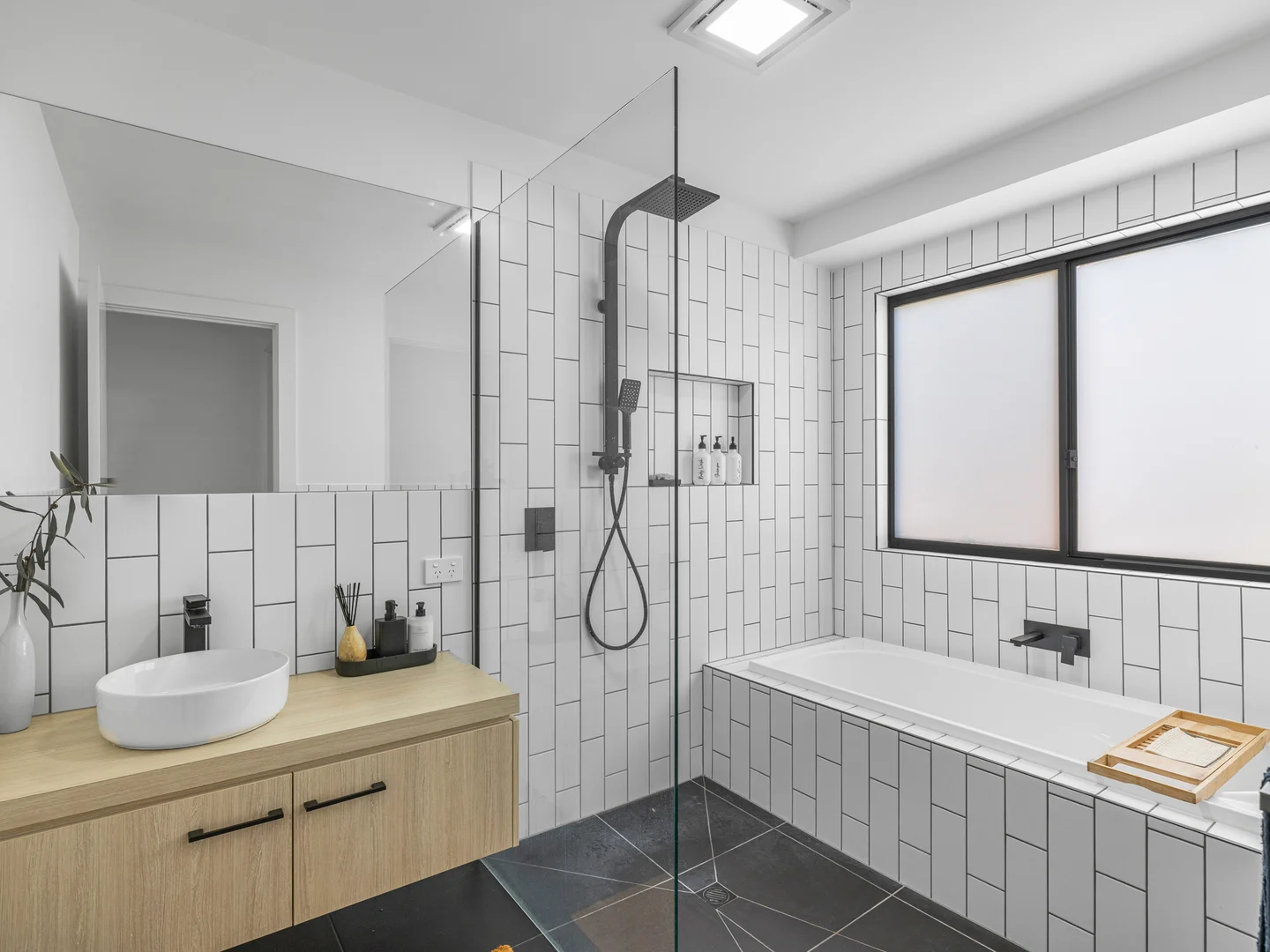 Additional image 14 of 44 Ross St, Port Welshpool VIC 3965