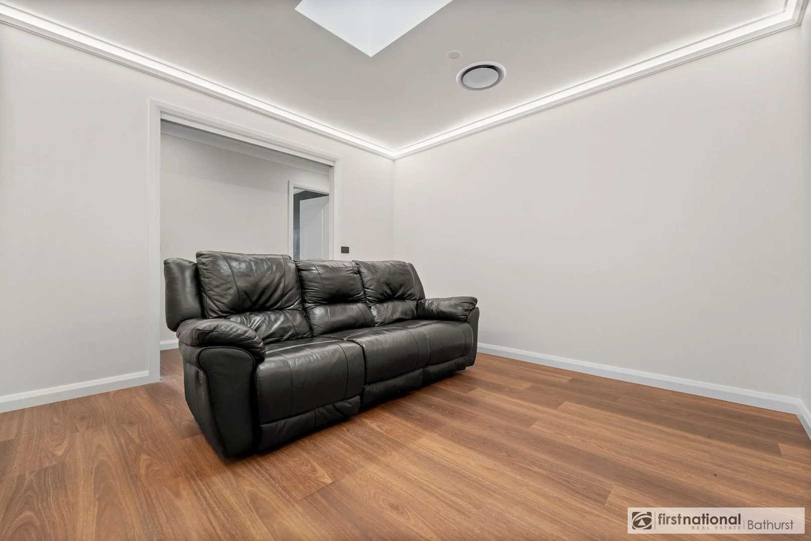 Additional image 7 of 2 Hoynes Circuit, Blayney NSW 2799