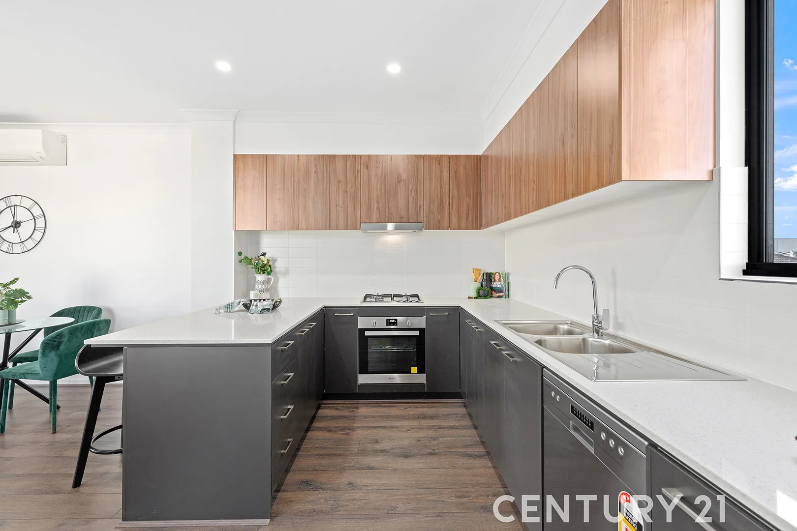 Additional image 5 of 45 Station Street, Pakenham VIC 3810