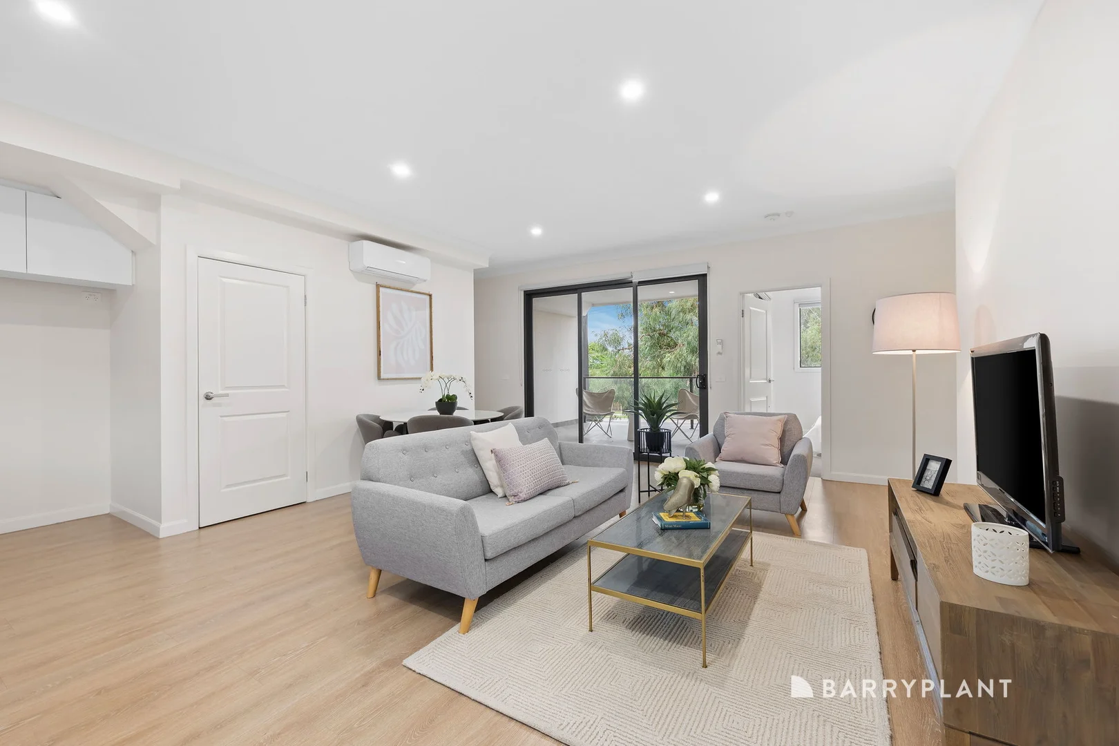 Additional image 2 of 1/627-629 Stud Road, Scoresby VIC 3179