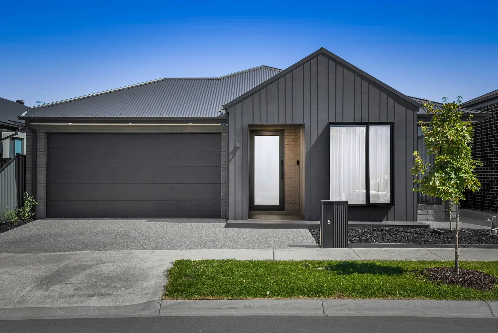 5 Callicoma Street, Mickleham VIC 3064