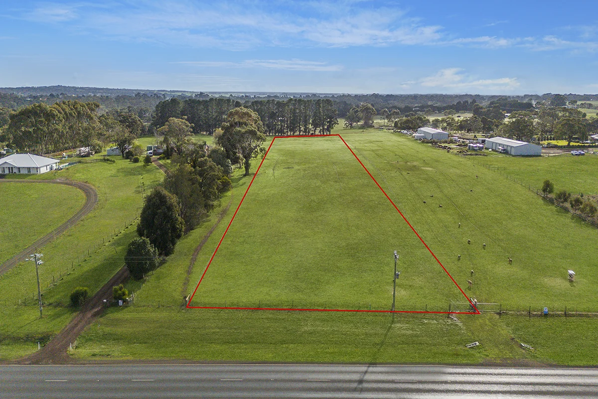 Additional image 8 of 2/8242 Hamilton Highway, Hamilton VIC 3300