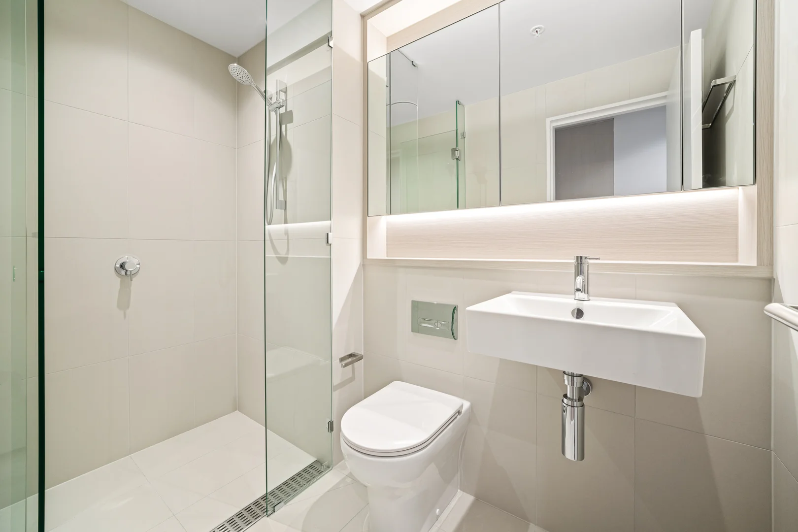 Additional image 6 of 3402/628 Flinders Street, Docklands VIC 3008