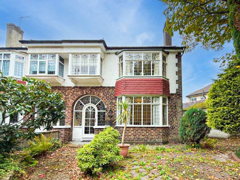 Oakhill Park, Liverpool L13
