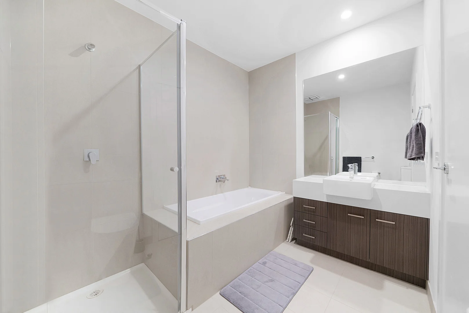 Additional image 10 of 199 Waterhaven Boulevard, Point Cook VIC 3030