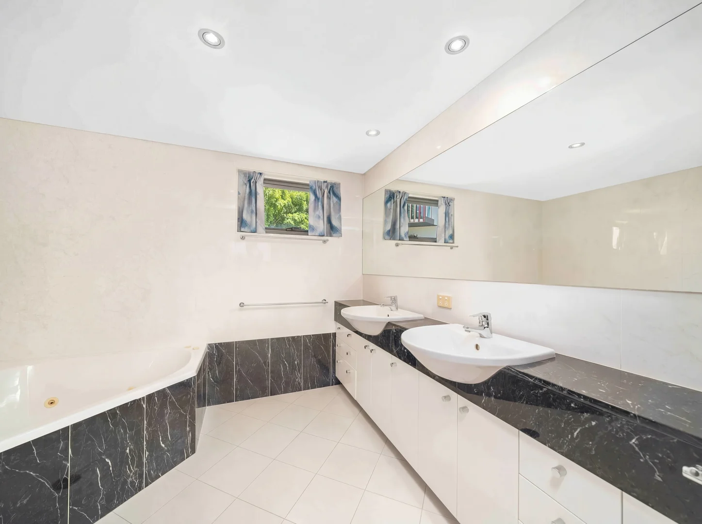 Additional image 12 of 6/36-38 Prince Edward Parade, Redcliffe QLD 4020