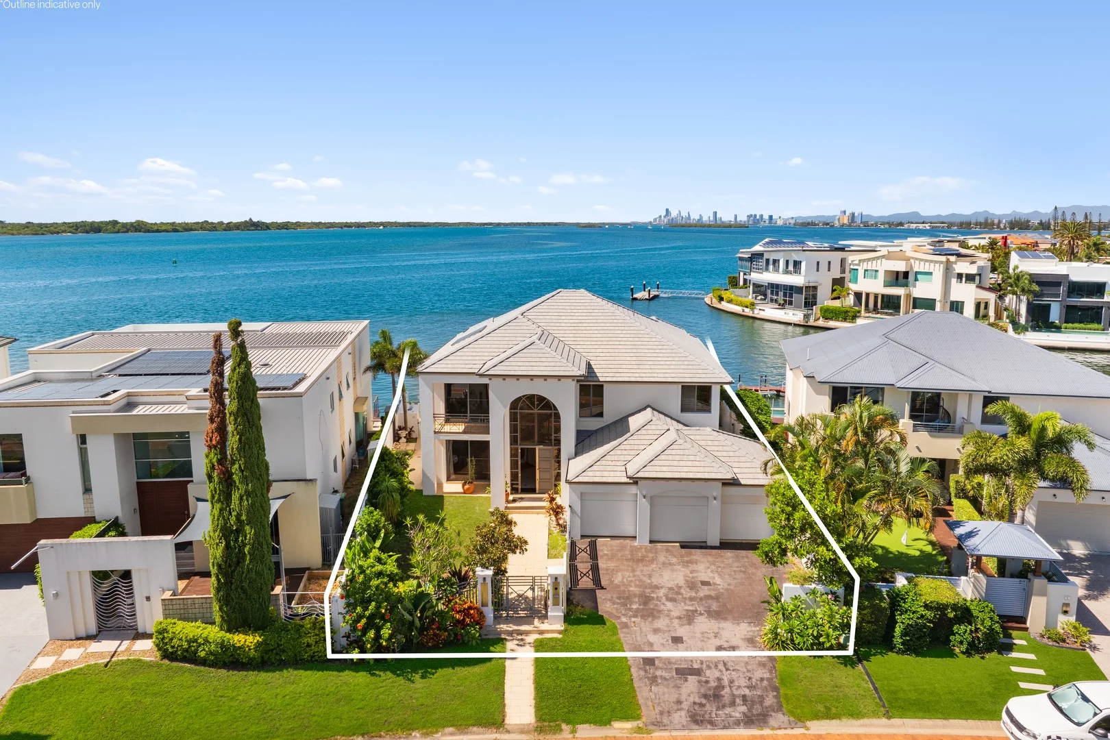 46 King Charles Drive, Sovereign Islands QLD 4216