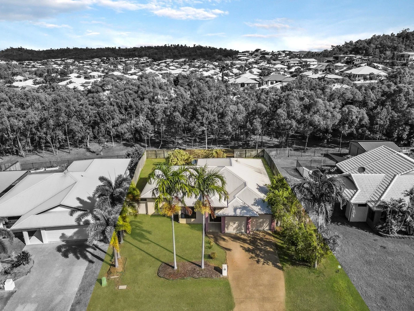 19 Minstrel Court, Bushland Beach QLD 4818