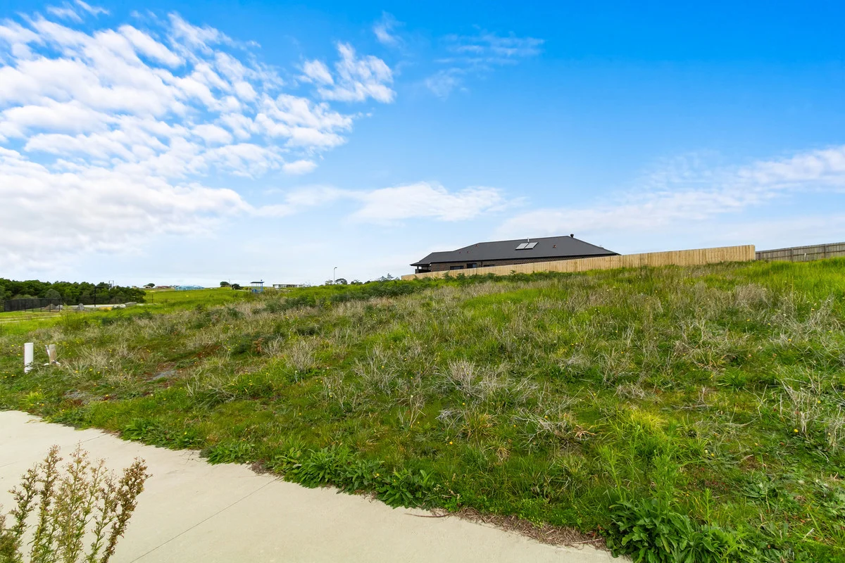 Additional image 6 of 6 Lochard Terrace, Lakes Entrance VIC 3909