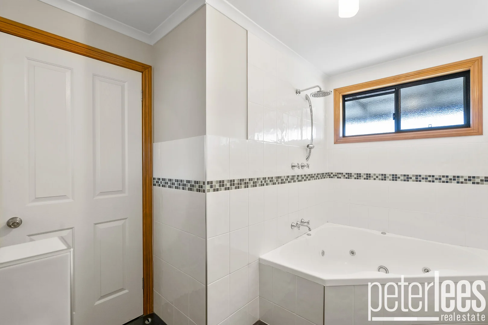 Additional image 16 of 1 Muirs Place, Coles Bay TAS 7215