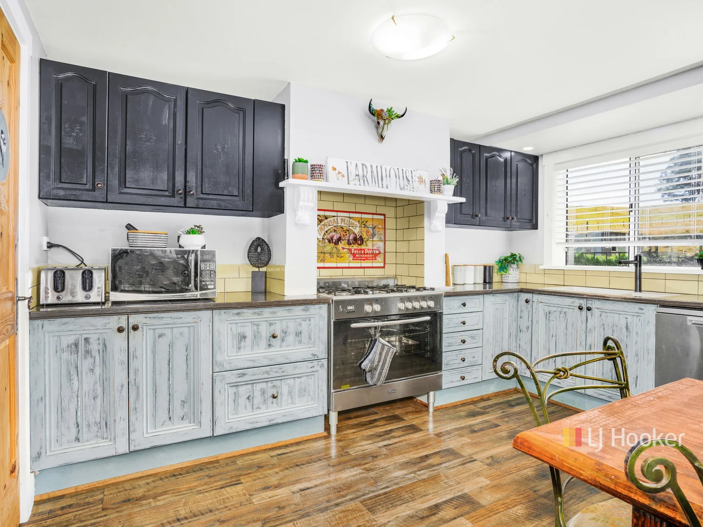 Additional image 4 of 7 Lake Barrington Road, Wilmot TAS 7310