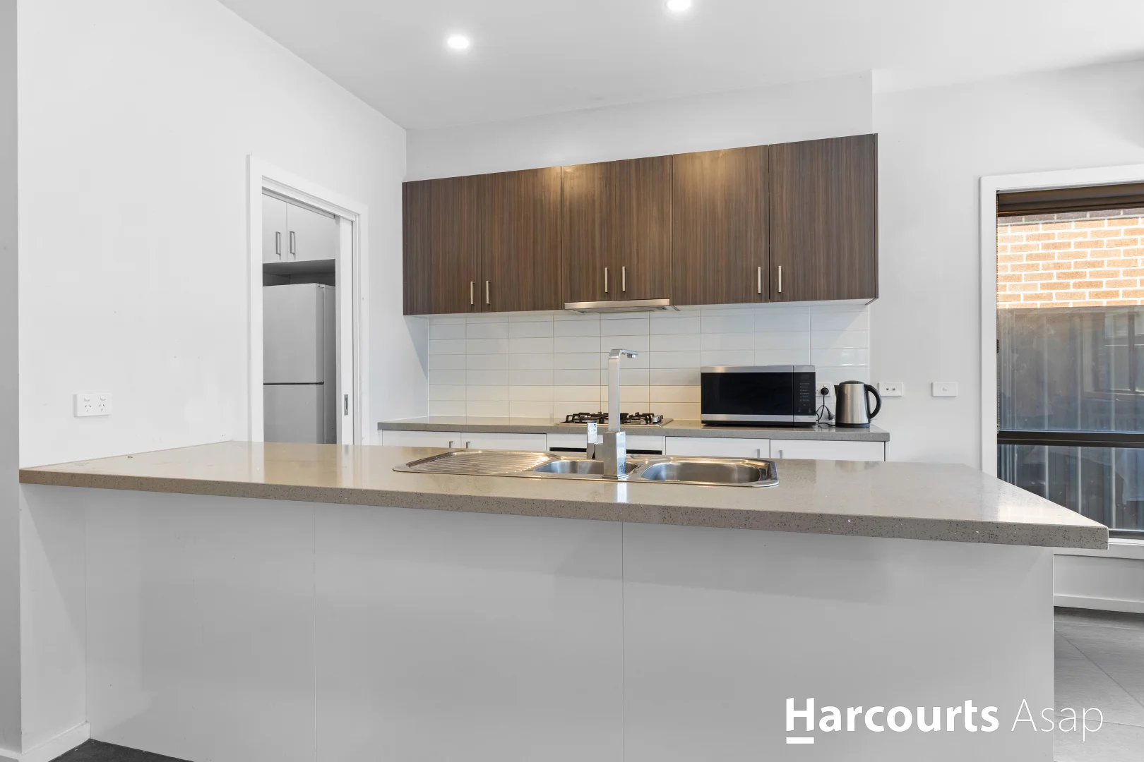 Additional image 3 of 13 Adriatic Circuit, Clyde VIC 3978