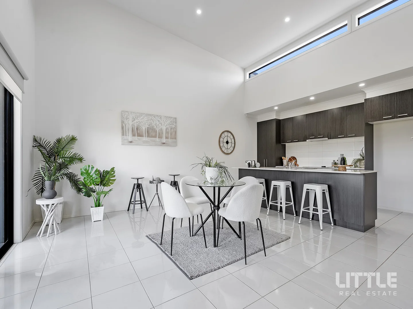 5 Doonhamer Place, Clyde North VIC 3978 photo 5
