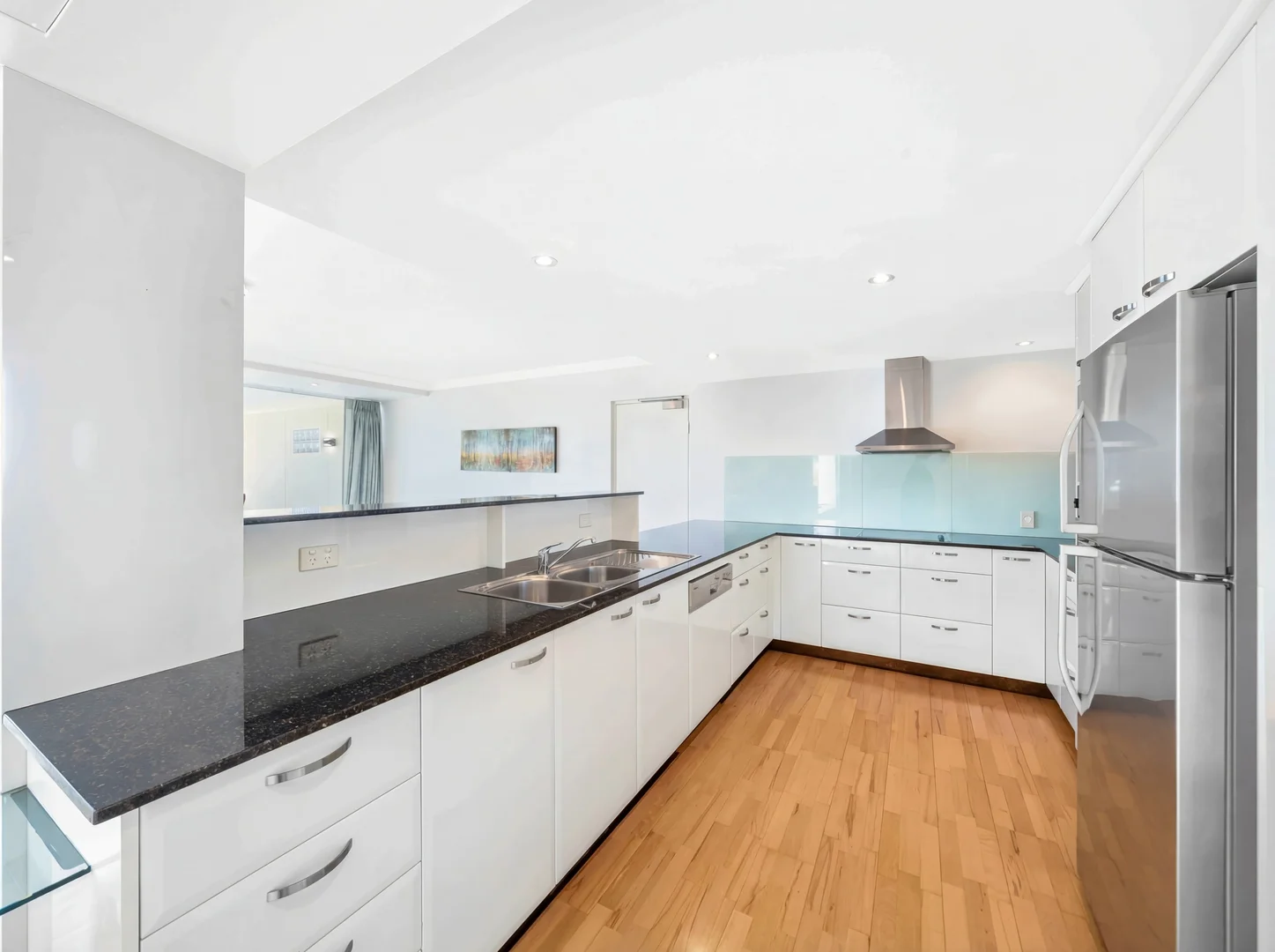 Additional image 19 of 6/36-38 Prince Edward Parade, Redcliffe QLD 4020