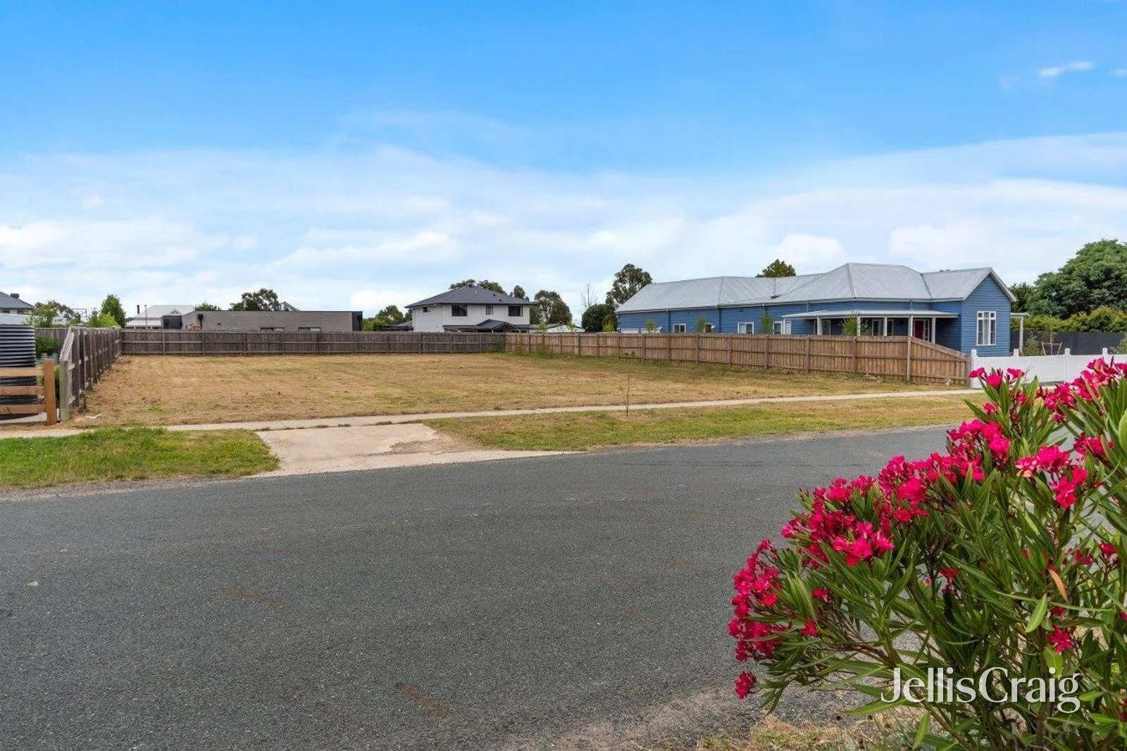 17 Goldies Lane, Woodend VIC 3442