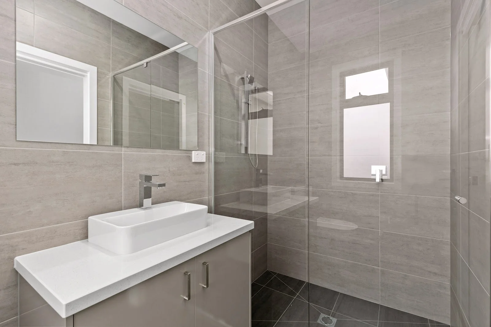 Additional image 10 of 1&8/4 Hillside Street, Springvale VIC 3171