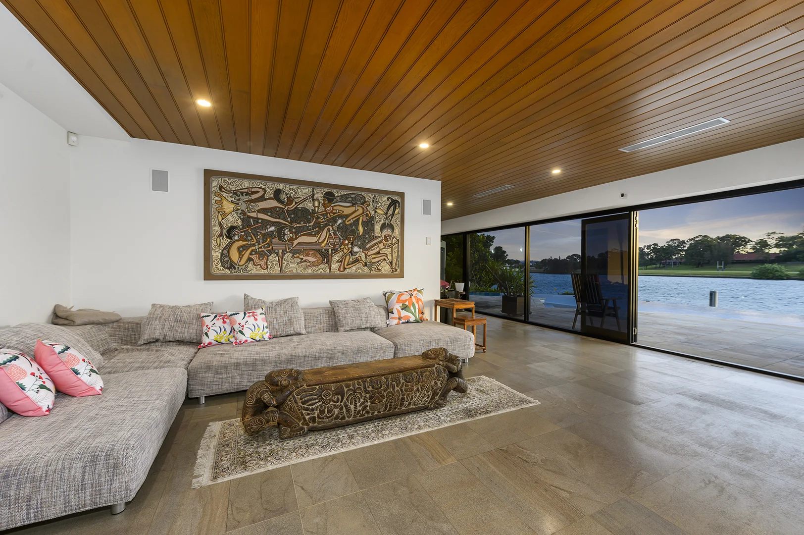 Additional image 11 of 137-139 Commodore Drive, Paradise Waters QLD 4217