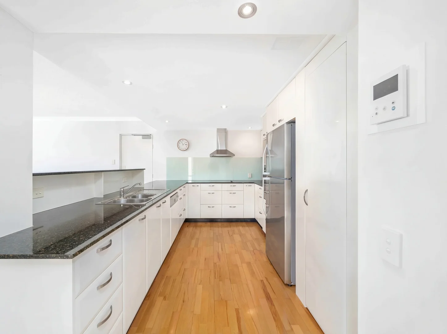 Additional image 5 of 6/36-38 Prince Edward Parade, Redcliffe QLD 4020