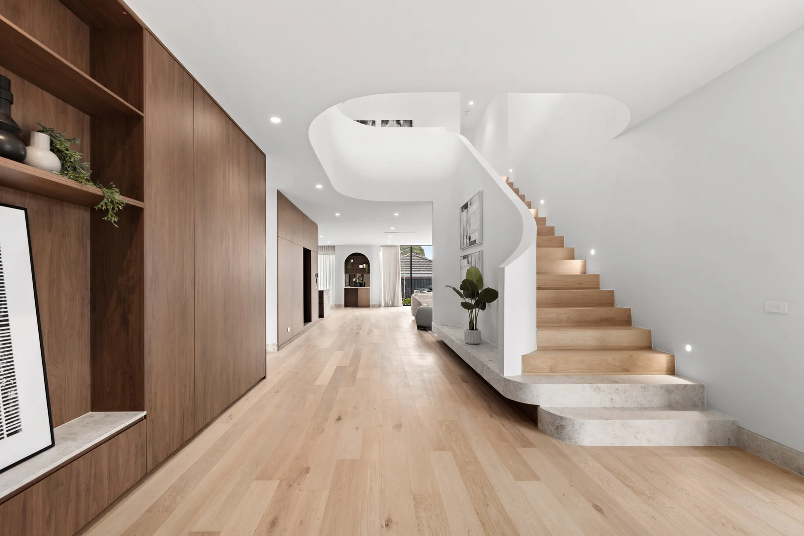 Additional image 3 of 11 Vivianne Avenue, Mont Albert North VIC 3129