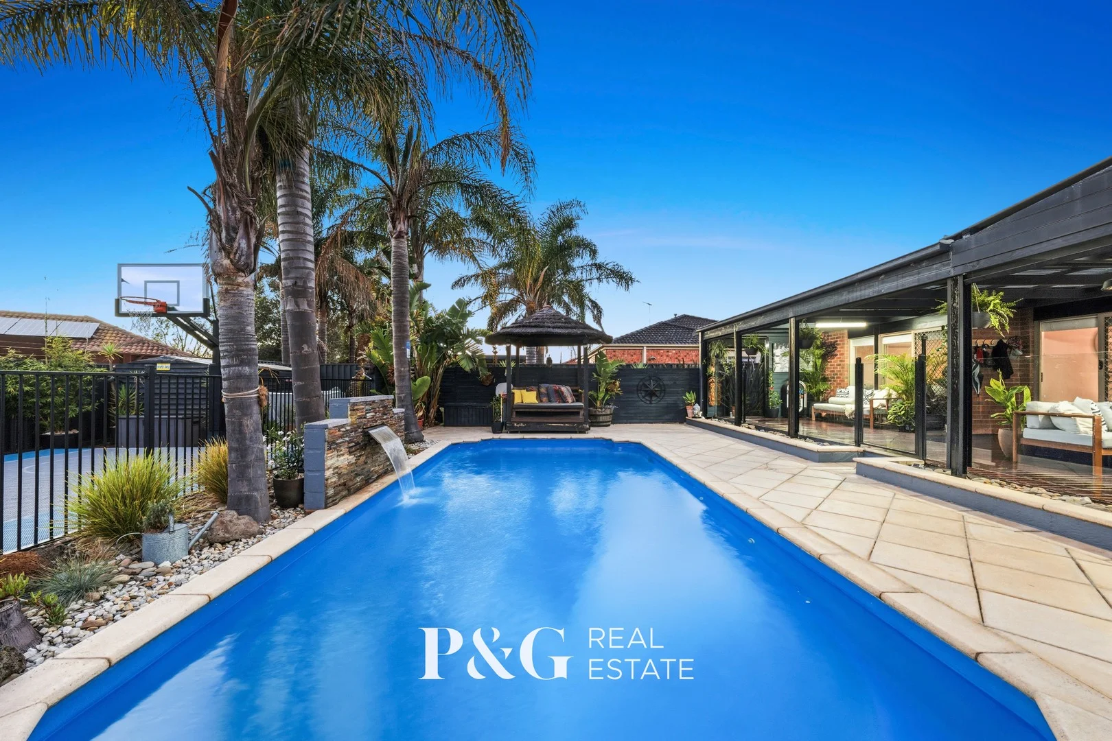 4 Cloverlea Grove, Narre Warren South VIC 3805