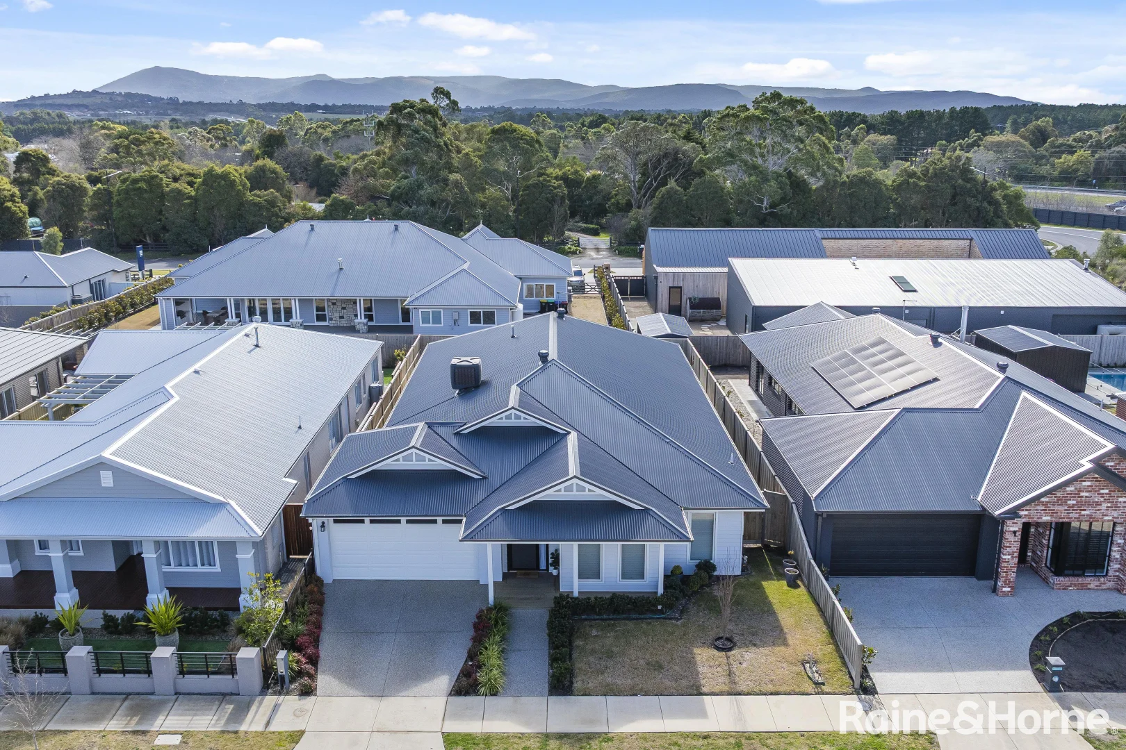 Additional image 22 of 9 Cotton Circuit, Gisborne VIC 3437