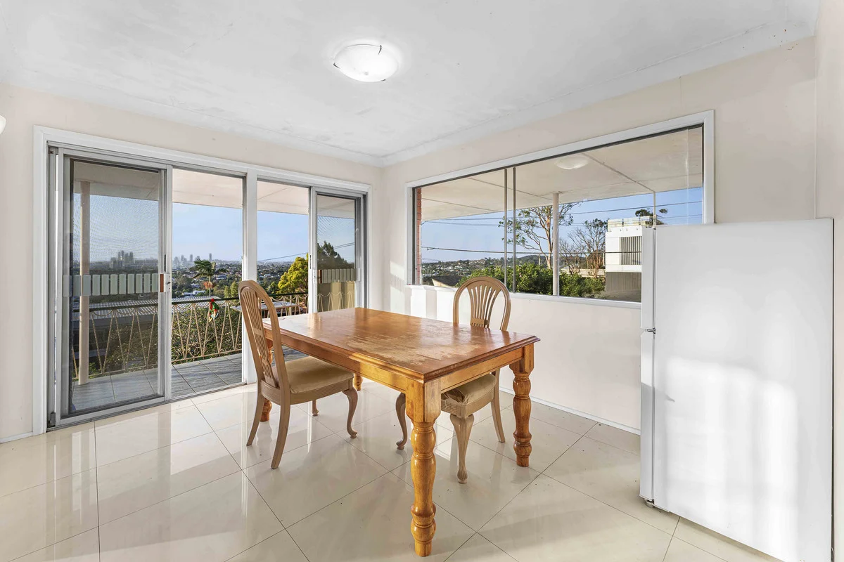 Additional image 8 of 53 Kneale Street, Holland Park West QLD 4121