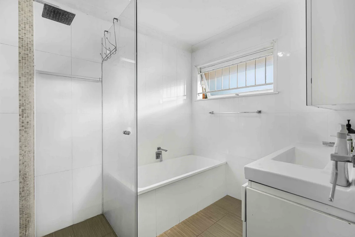 Additional image 13 of 53 Kneale Street, Holland Park West QLD 4121