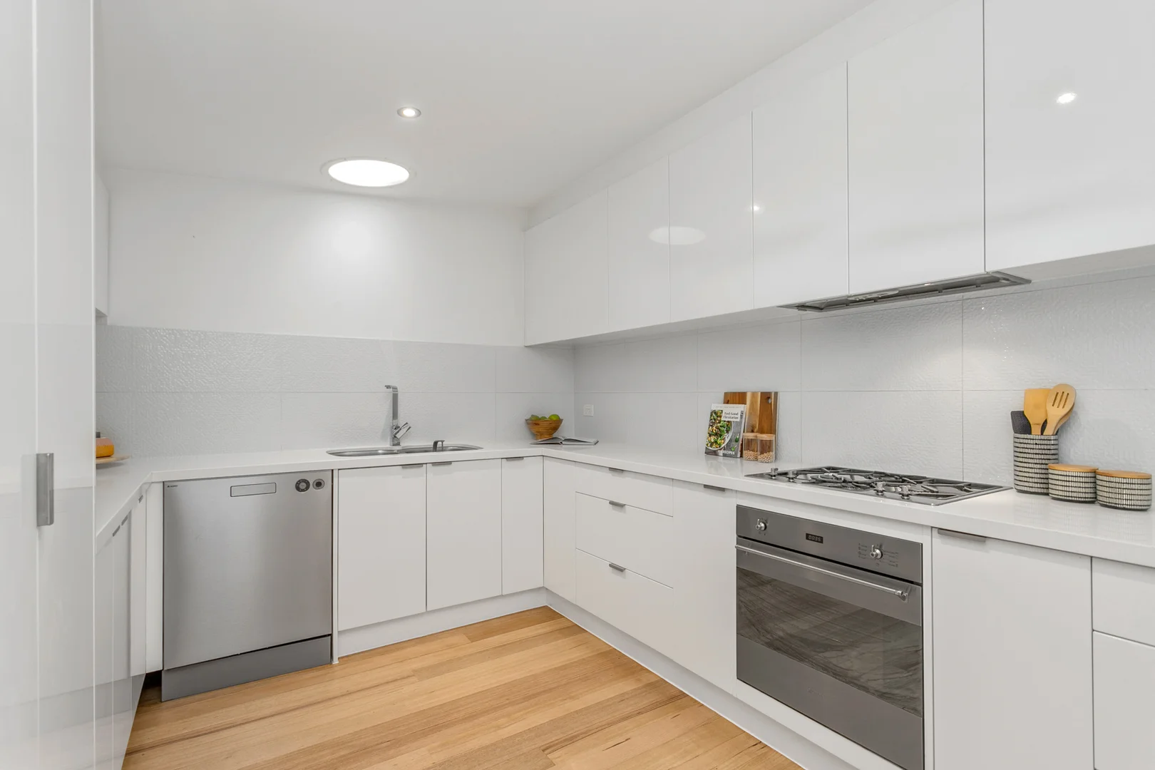 Additional image 8 of 2/87 Canning Street, Avondale Heights VIC 3034