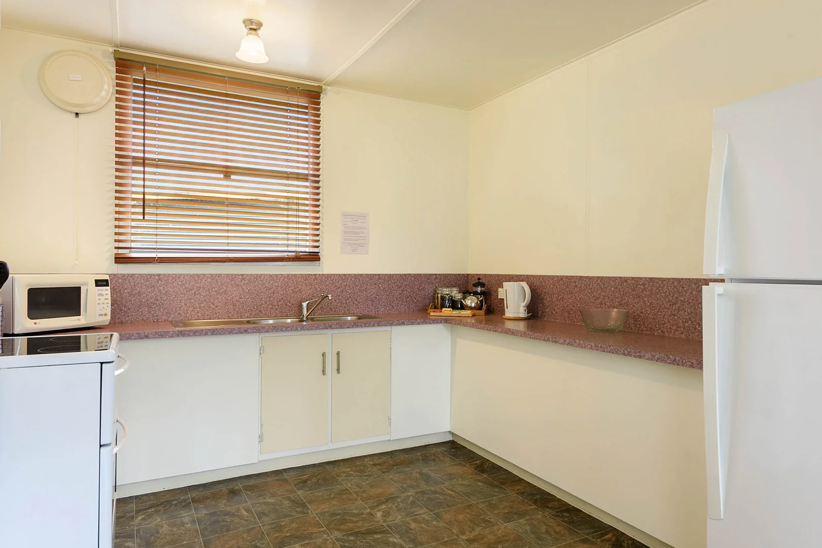 Additional image 12 of 9 - 11 Meredith Street, Strahan TAS 7468