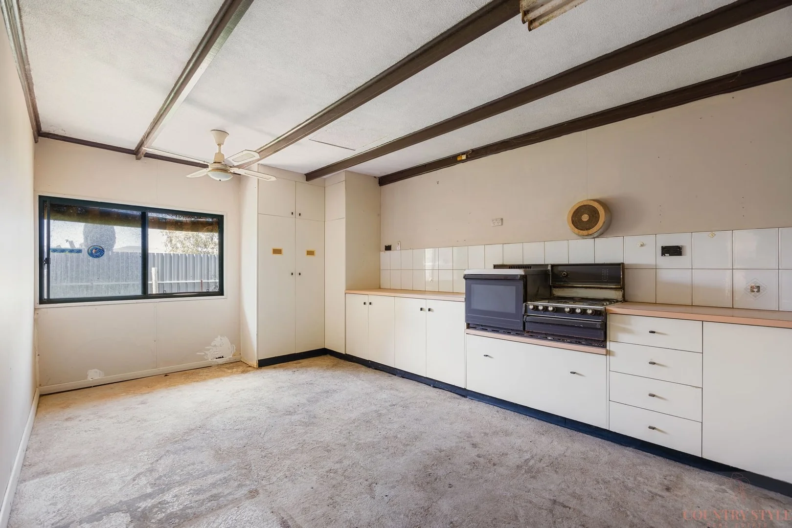 24 Main st, Black Springs SA 5413