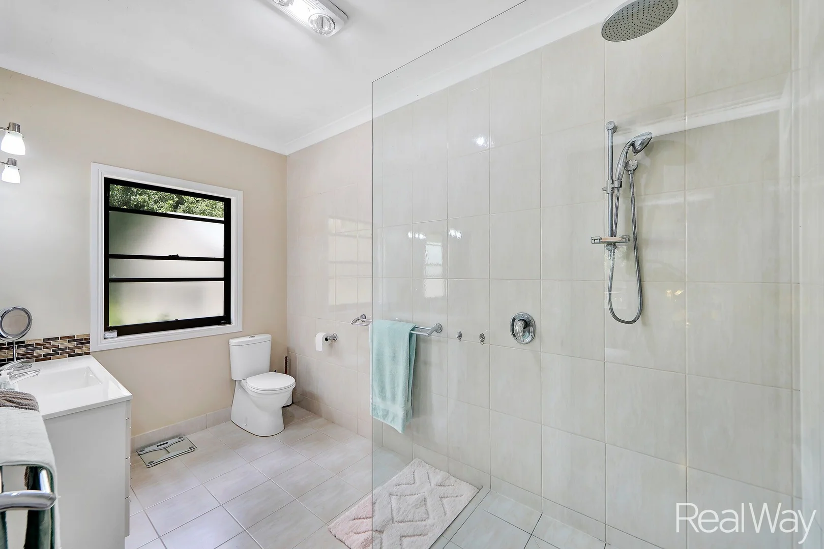 Additional image 17 of 32 Arcadia Drive, Branyan QLD 4670