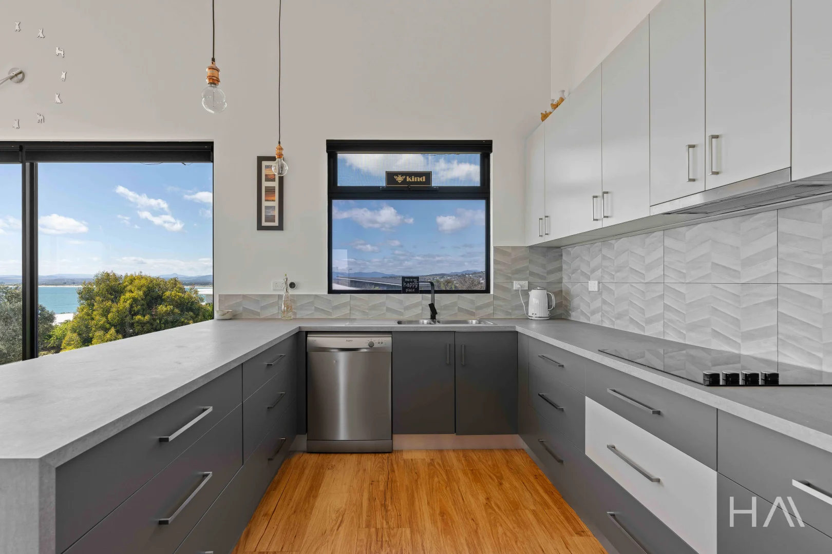 Additional image 4 of 118 Richard Street, Bridport TAS 7262