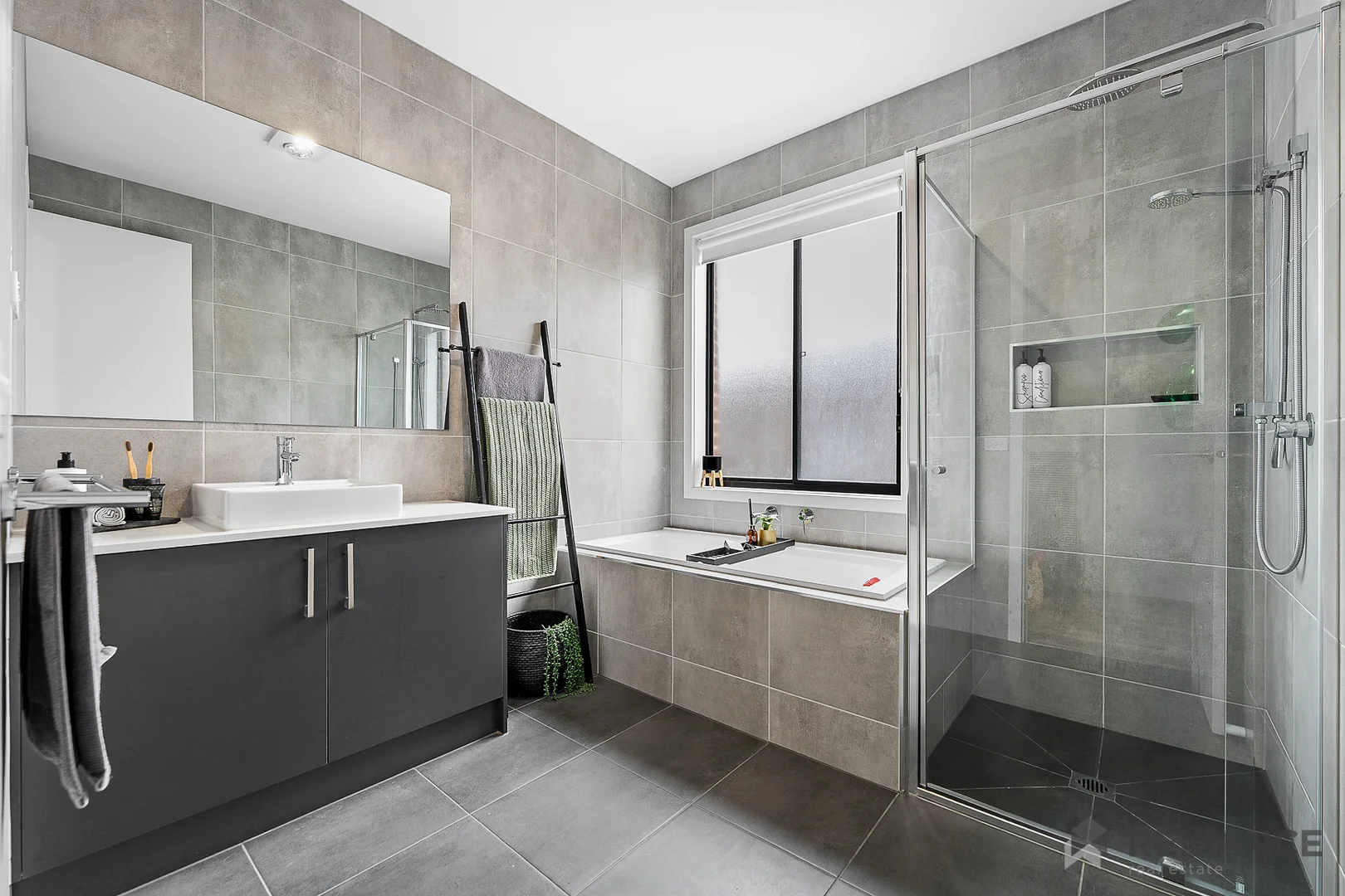 Additional image 3 of 34 Parrot Drive, Weir Views VIC 3338