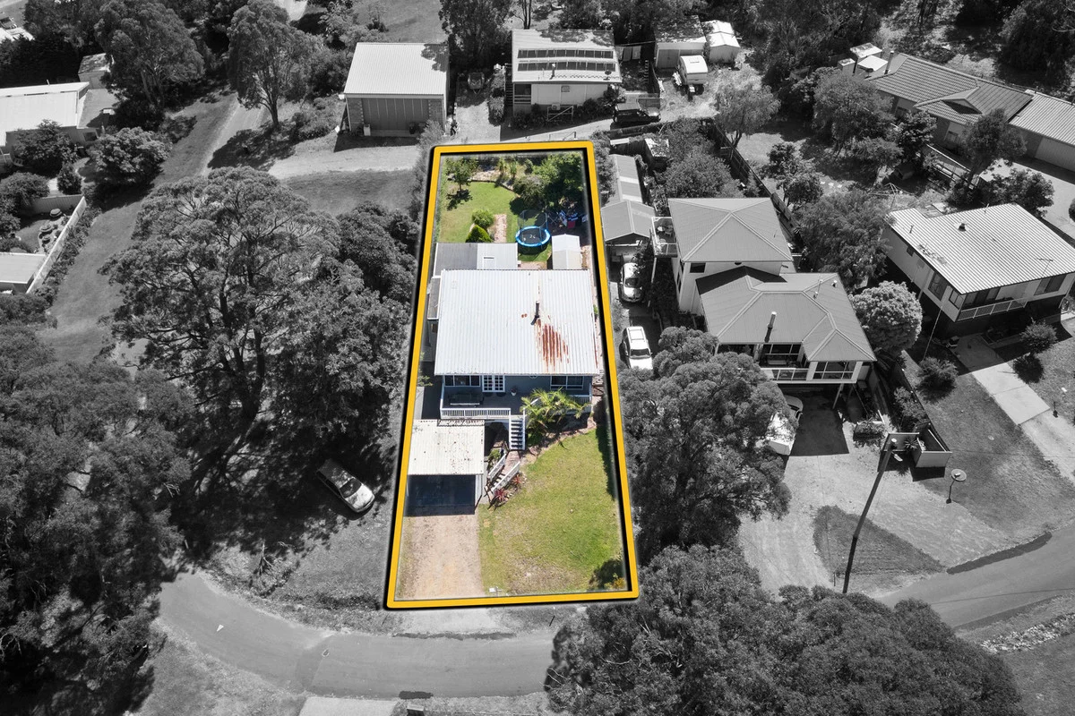 Additional image 28 of 11 Ocean View Parade, Lakes Entrance VIC 3909