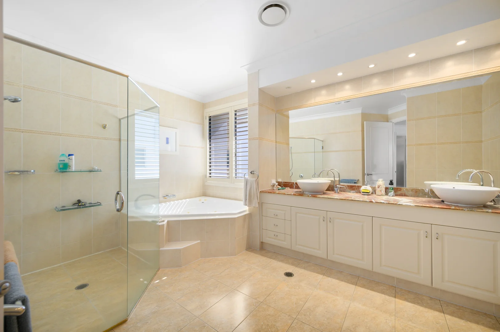 Additional image 15 of 46 King Charles Drive, Sovereign Islands QLD 4216