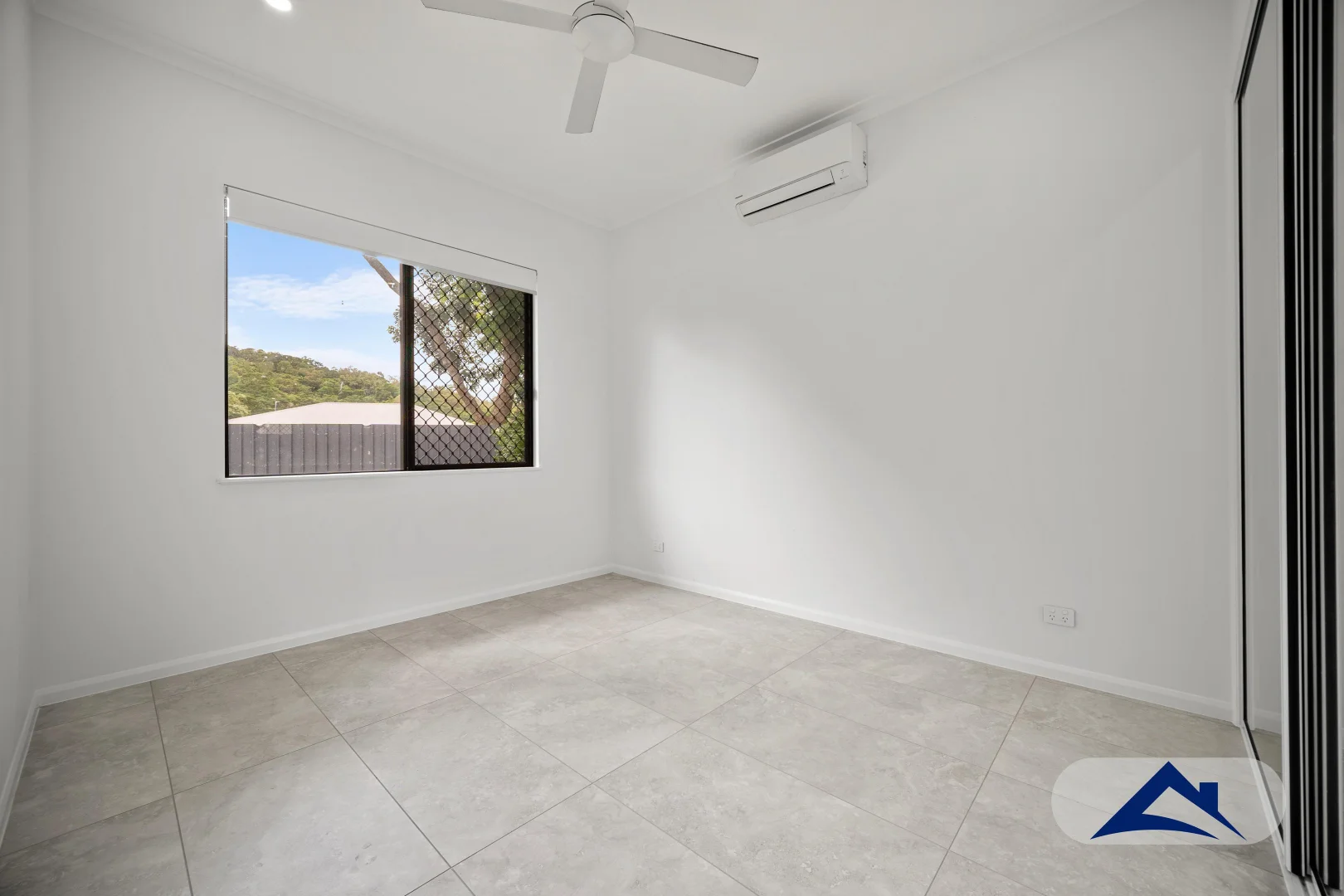 Additional image 18 of 4 Angel Close, Kanimbla QLD 4870