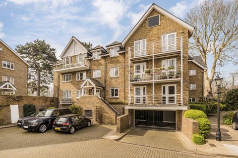Thames Close, Hmpton TW12