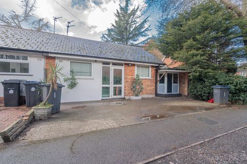 Oaklands Drive, Handsworth Wood B20