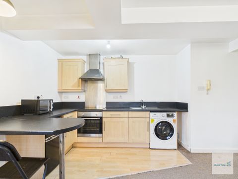 Park West, Derby Road NG7
