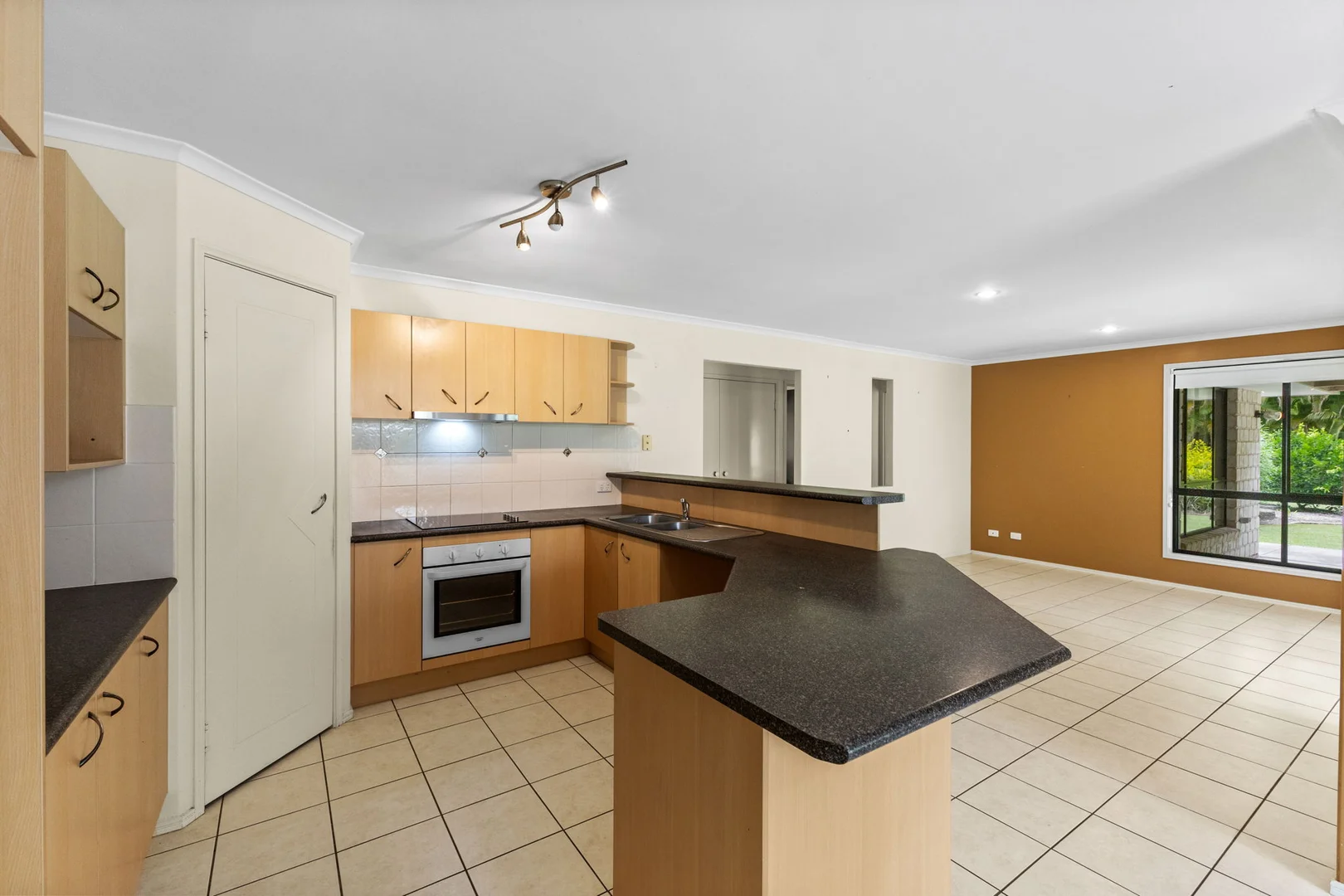 Additional image 5 of 15 Carriage Crescent, Beerburrum QLD 4517