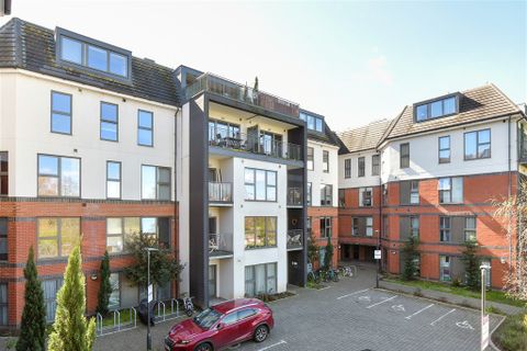 Mill Green Road, Mitcham Junction, Mitcham, Surrey CR4