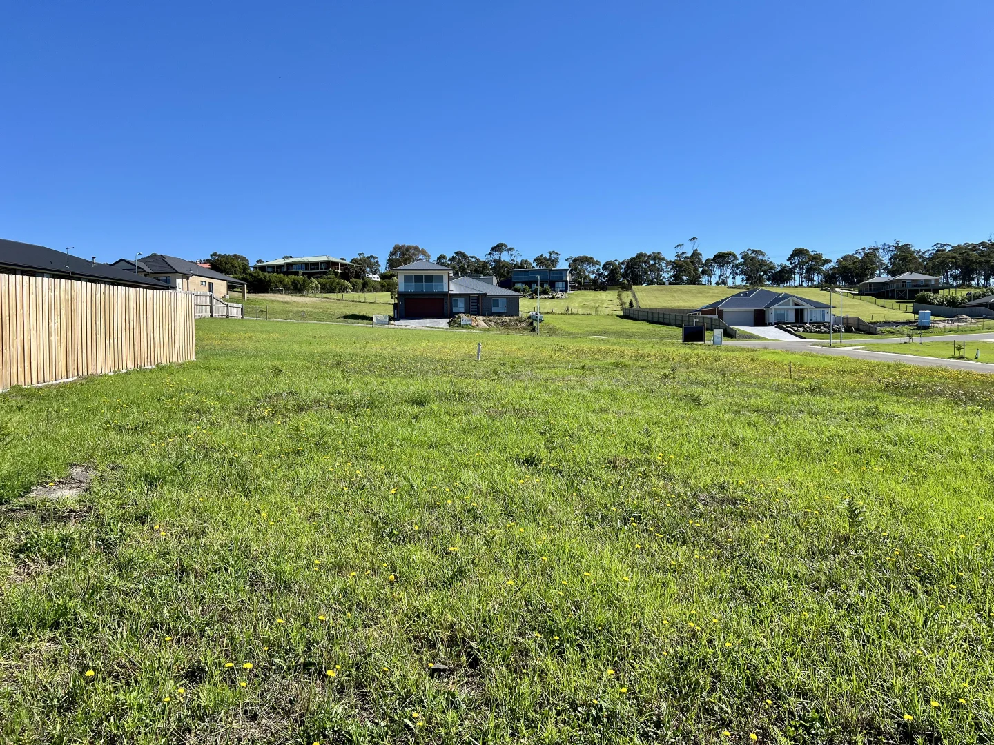 Additional image 6 of 10 Lochard Terrace, Lakes Entrance VIC 3909