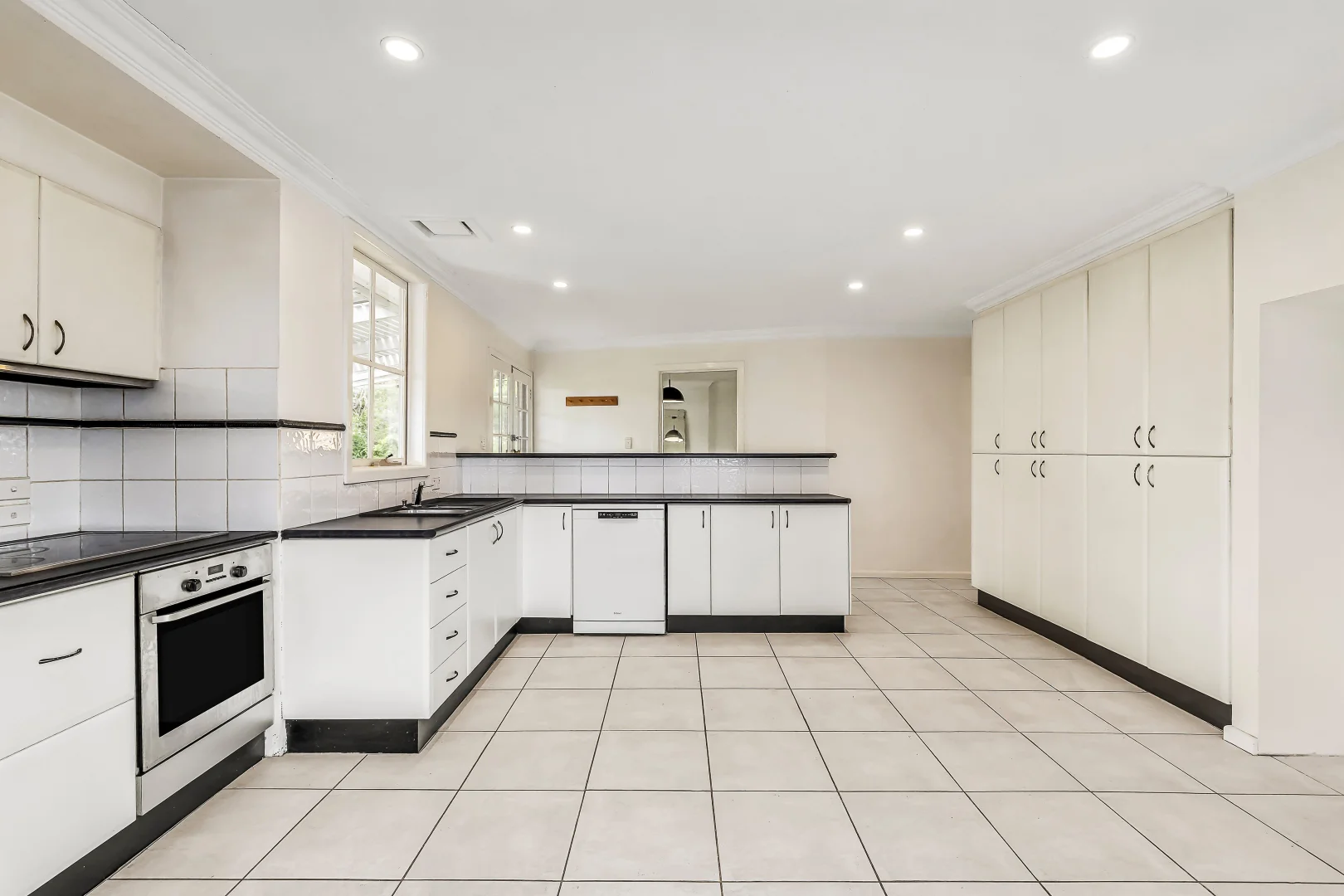 Additional image 4 of 2 Fairhazel Court, Beaconsfield Upper VIC 3808