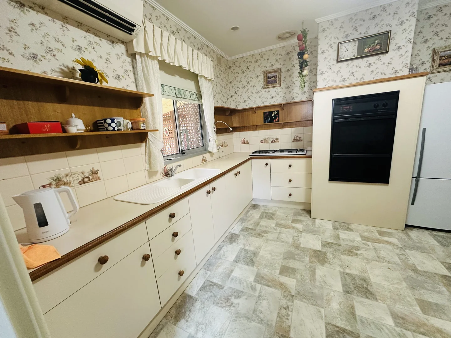 Additional image 13 of 17 Leander Crescent, Greenacres SA 5086