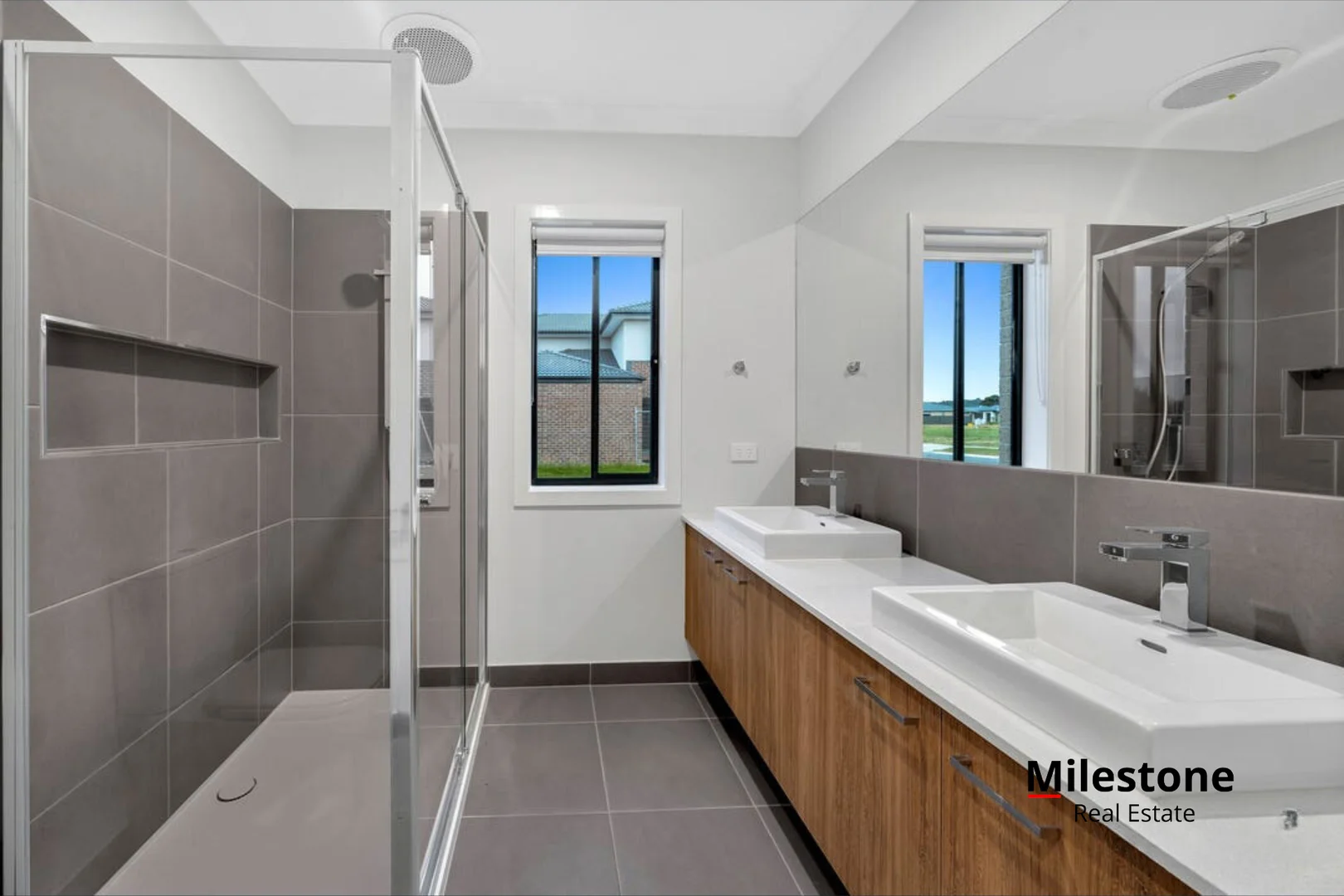 Additional image 8 of 32 Crescendo Boulevard, Clyde VIC 3978