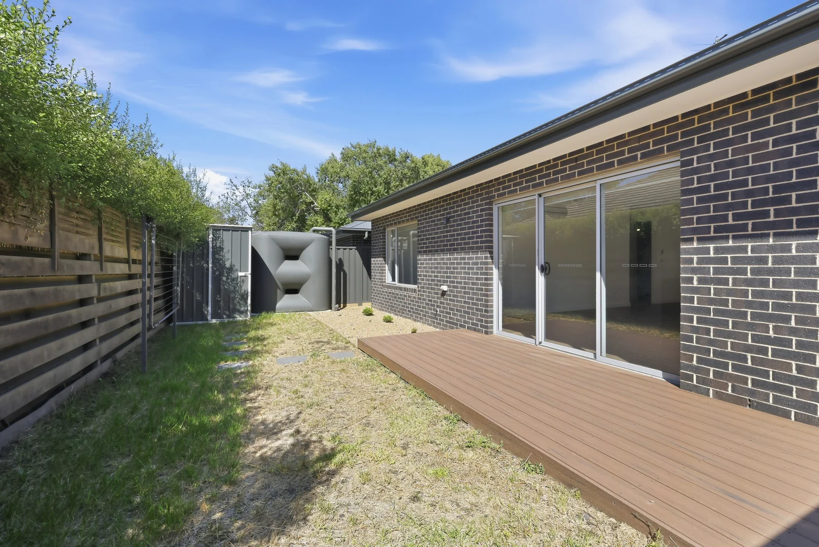 Additional image 15 of 2/10 Garden Place, Romsey VIC 3434